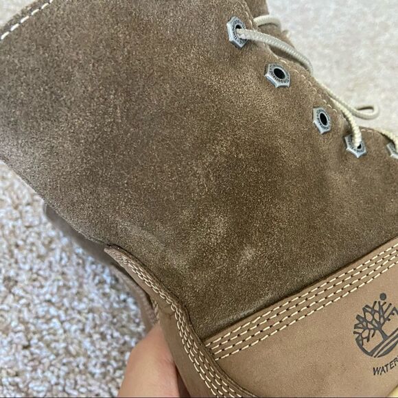 Timberland Women’s Taupe Teddy Fleece Boot - Picture 8 of 8